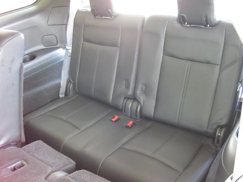 Used 2020 Nissan Pathfinder SV w/ Cargo Package FWD image 31