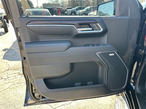 Used 2025 GMC Sierra 1500 SLT w/ SLT Premium Plus Package image 11