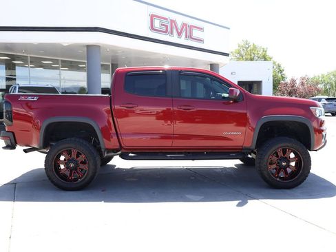 Used 2019 Chevrolet Colorado Z71 AWD/4WD image 7