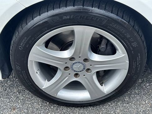 Used 2016 Mercedes-Benz E 350 4MATIC Sedan image 11