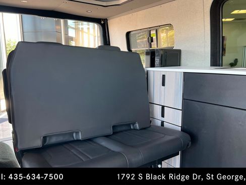 Used 2025 Mercedes-Benz Sprinter 2500 image 12