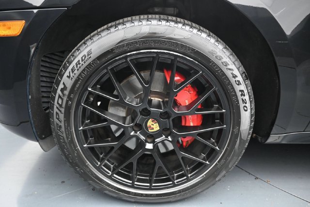 Used 2018 Porsche Macan GTS AWD/4WD image 11