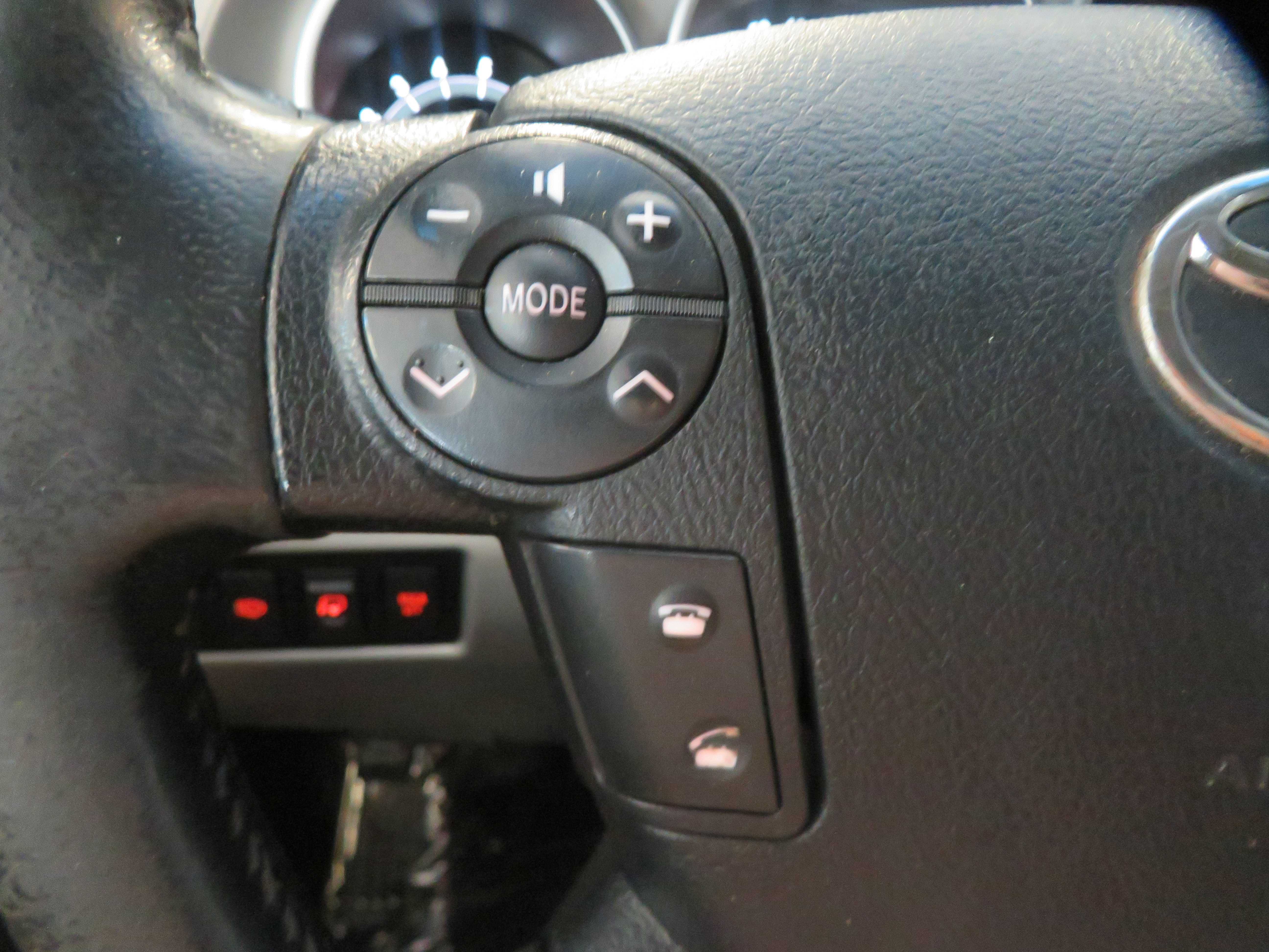 Used 2012 Toyota Sequoia Platinum AWD/4WD image 35