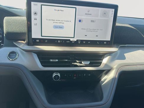 New 2026 Ford Explorer Active w/ Active Comfort Package image 19