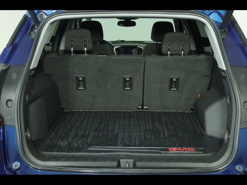 Used 2019 GMC Terrain SLE w/ Driver Convenience Package image 11