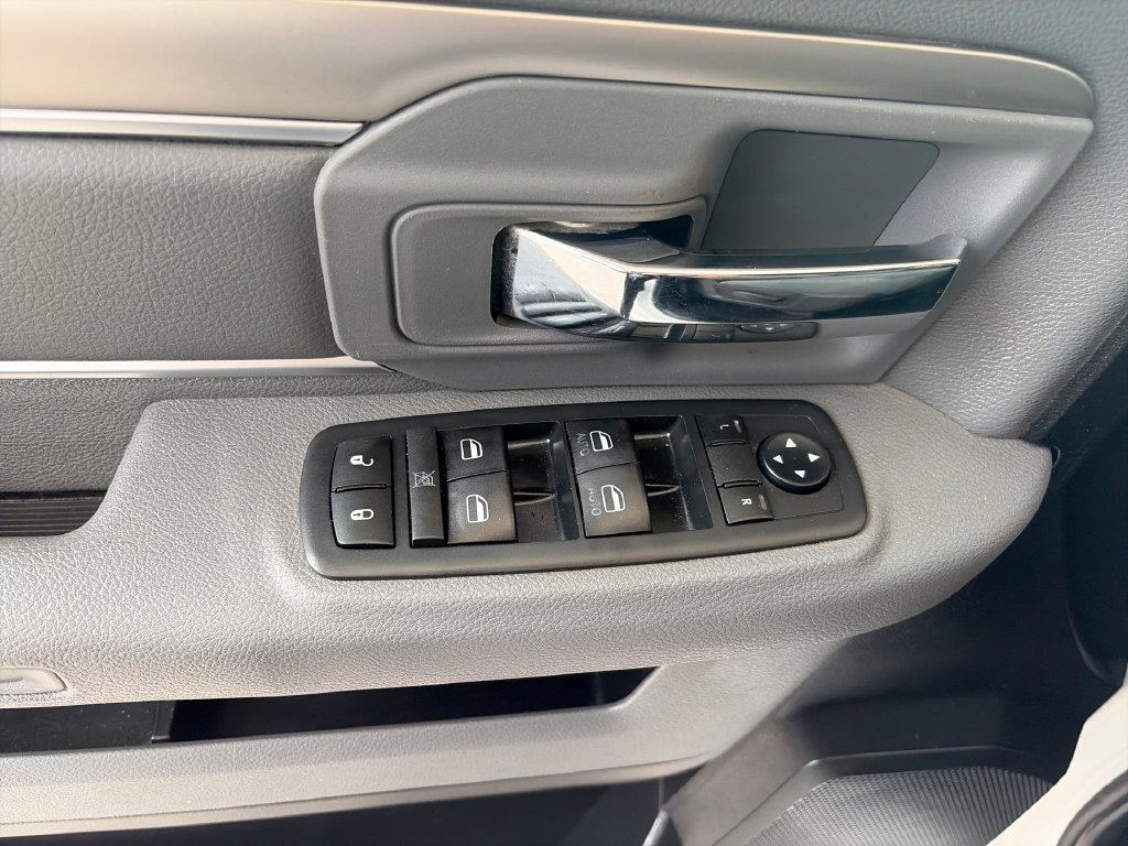 Used 2020 RAM 1500 Classic SLT RWD image 24