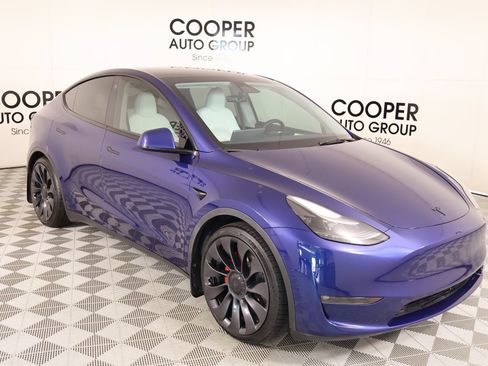 Used 2023 Tesla Model Y Performance AWD/4WD image 1