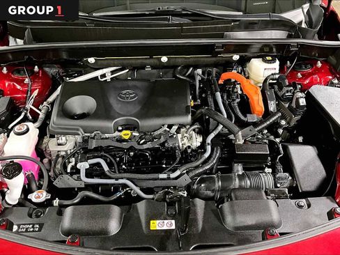 Used 2023 Toyota Venza LE image 32