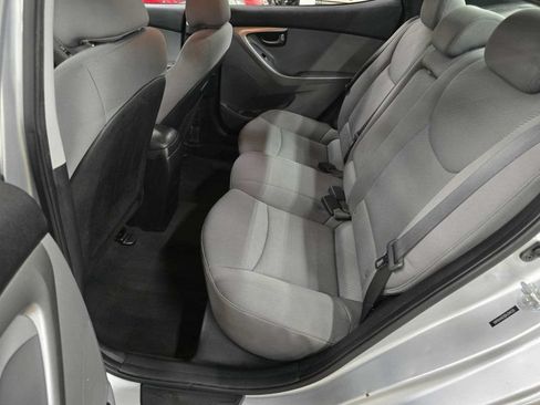 Used 2013 Hyundai Elantra GLS FWD image 8