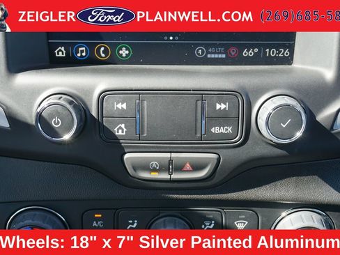 Used 2024 GMC Terrain SLT AWD/4WD image 20