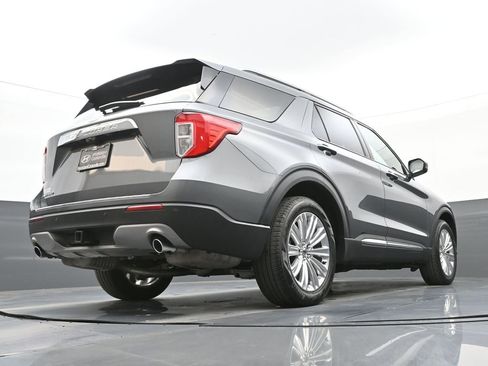 Used 2022 Ford Explorer Limited w/ Limited Technology Package image 48