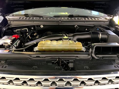 Used 2019 Ford Expedition Platinum AWD/4WD image 30