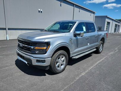 New 2025 Ford F150 XLT w/ Equipment Group 302A MID