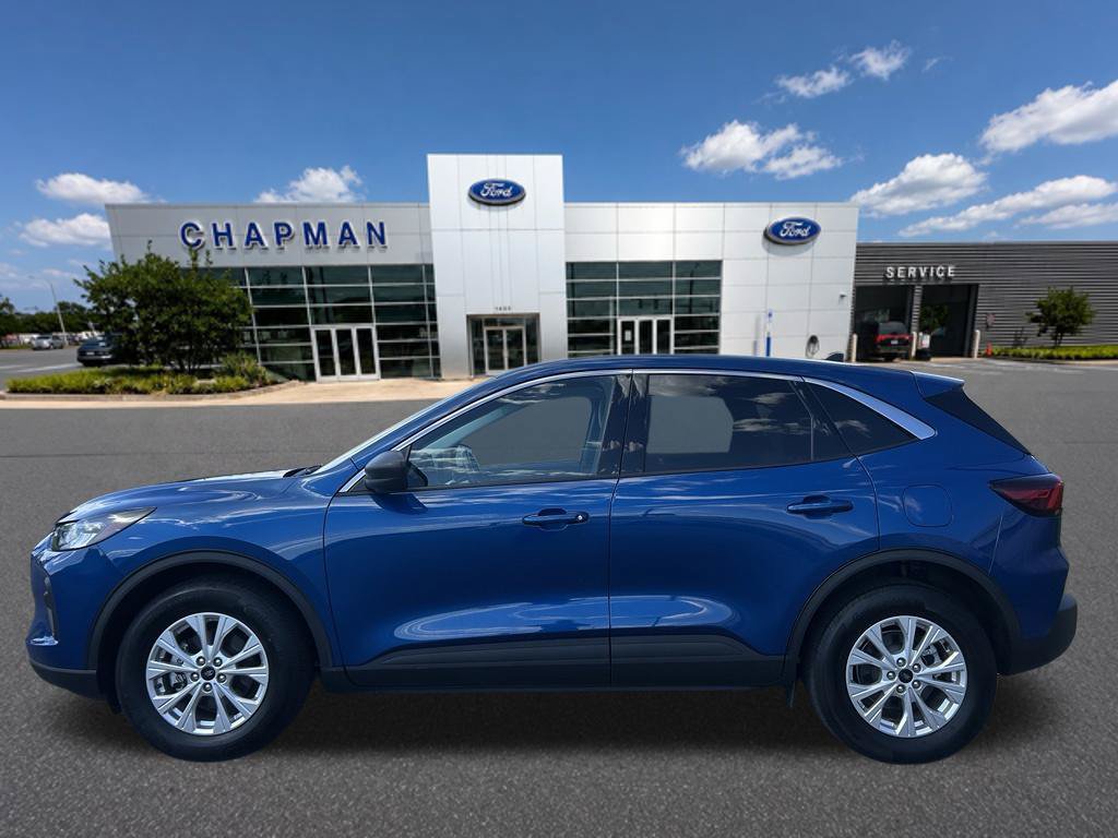 Certified 2023 Ford Escape Active w/ Tech Pack #1 AWD/4WD image 2