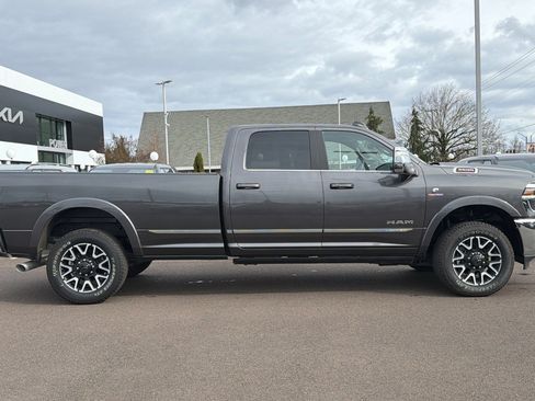 Used 2025 RAM 3500 Limited image 3