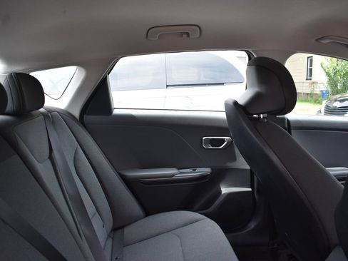 Used 2025 Kia K4 FWD image 23