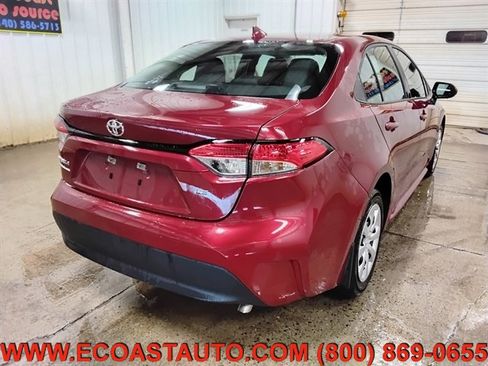 Used 2026 Toyota Corolla LE FWD image 6