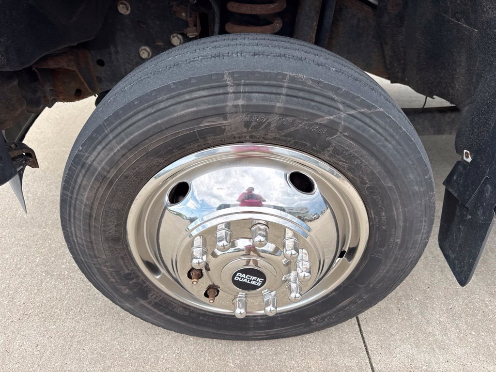 Used 2012 Ford F550 2WD Regular Cab Super Duty w/ Payload Upgrade Pkg image 6
