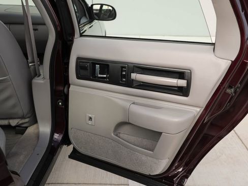 Used 1996 Chevrolet Impala SS RWD image 20