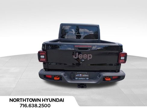 Used 2026 Jeep Gladiator Mojave AWD/4WD image 13