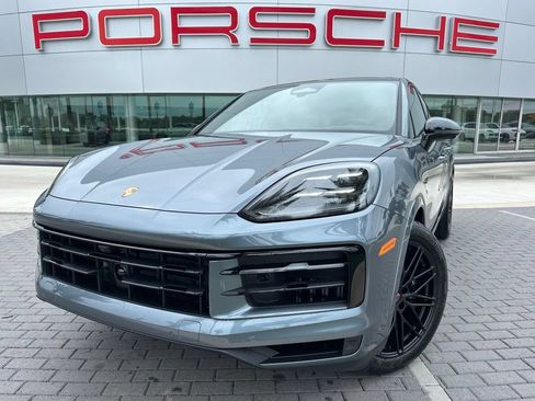 Used 2026 Porsche Cayenne S AWD/4WD image 1