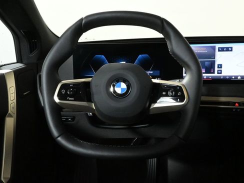 Used 2026 BMW iX xDrive45 w/ Premium Package image 18
