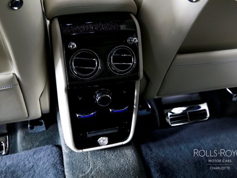 Certified 2024 Rolls-Royce Cullinan Black Badge w/ Dark Exterior Package image 22