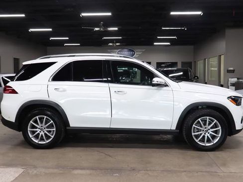 Used 2024 Mercedes-Benz GLE 450e 4MATIC image 6