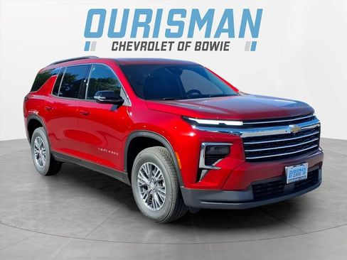 New 2026 Chevrolet Traverse LT FWD image 1