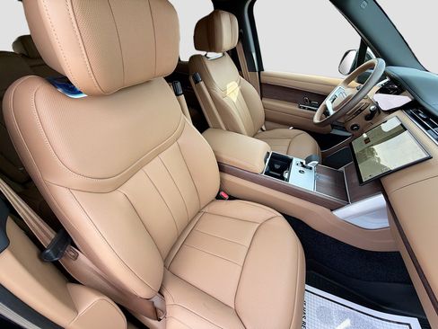 New 2026 Land Rover Range Rover Autobiography AWD/4WD image 14