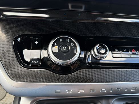 New 2026 Ford Expedition Max Platinum AWD/4WD image 24