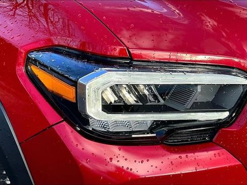 Used 2023 Toyota Tacoma TRD Off-Road image 31