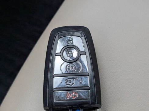 Used 2023 Lincoln Corsair FWD image 29