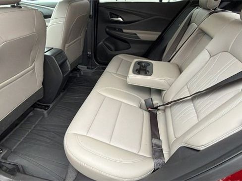 Used 2024 Buick Envista Avenir image 17