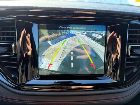 Used 2023 Dodge Durango GT image 18