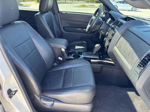 Used 2011 Ford Escape Limited w/ 301A Rapid Spec Order Code image 15