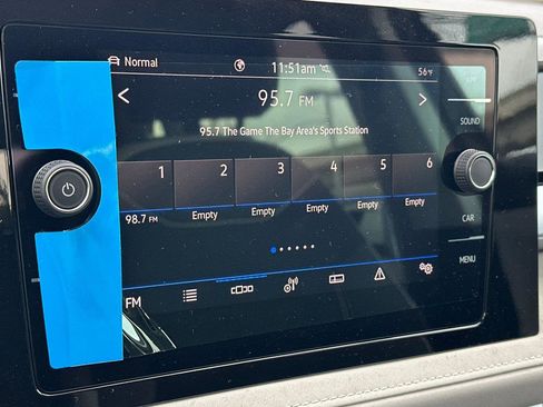 New 2026 Volkswagen Taos SE image 17