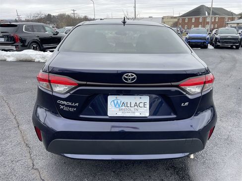 Used 2021 Toyota Corolla LE image 5