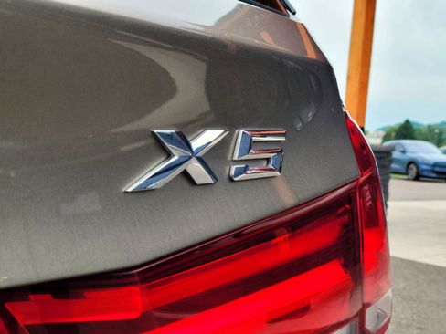 Used 2017 BMW X5 xDrive40e AWD/4WD image 16