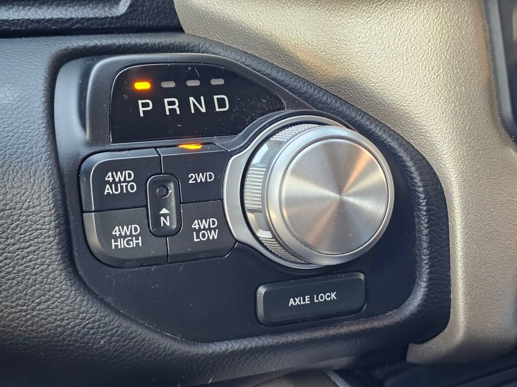 Used 2019 RAM 1500 Laramie AWD/4WD image 31