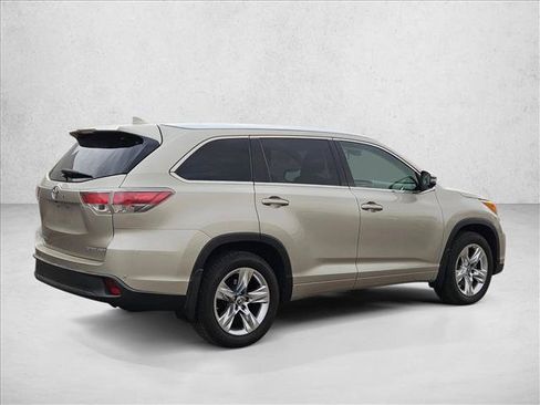 Used 2016 Toyota Highlander Limited w/ Driver Technology Package AWD/4WD image 5