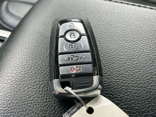 Used 2022 Ford F250 Lariat w/ Lariat Ultimate Package AWD/4WD image 39