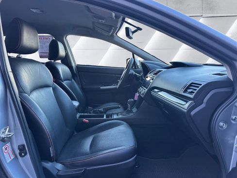 Used 2017 Subaru Crosstrek 2.0i Limited w/ Popular Package #2 image 13