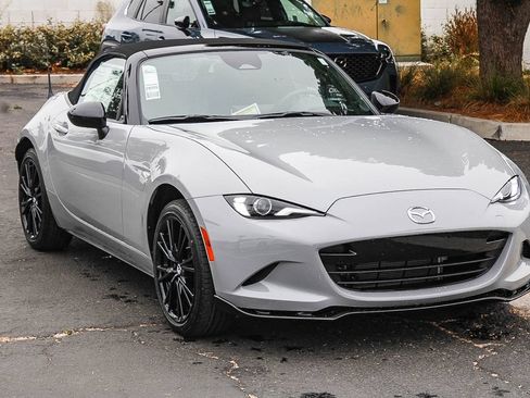 New 2026 MAZDA MX-5 Miata Club RWD image 3