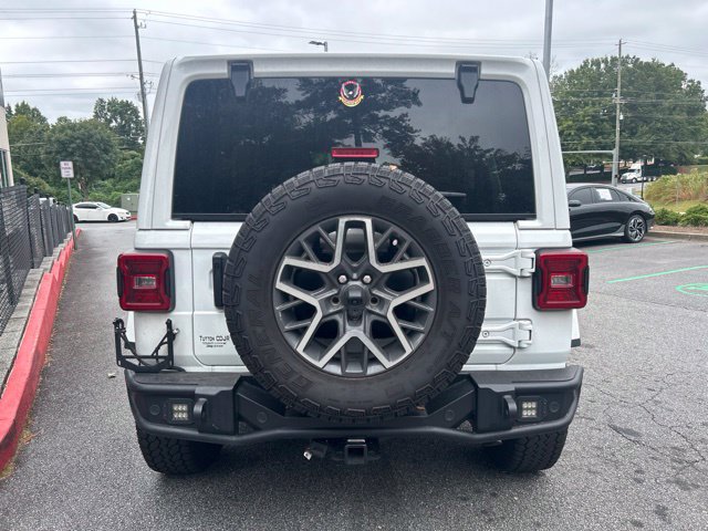 Used 2024 Jeep Wrangler Unlimited Sahara w/ Technology Group AWD/4WD image 4