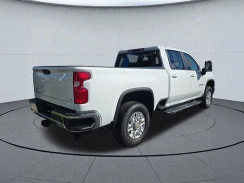 Used 2024 Chevrolet Silverado 2500 LT image 5