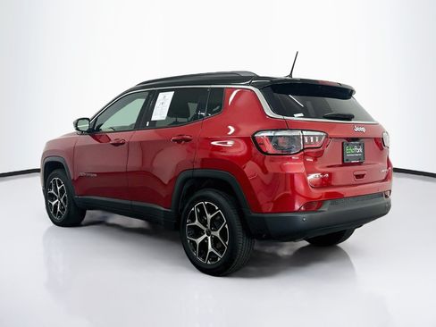 Used 2025 Jeep Compass Limited AWD/4WD image 5