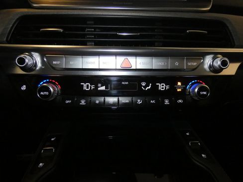 Used 2022 Kia Telluride SX image 18