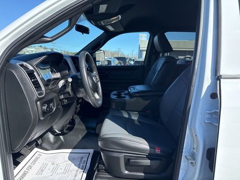 Certified 2024 RAM 2500 Tradesman w/ Chrome Appearance Group image 17