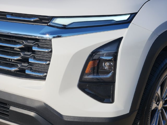 Used 2026 Chevrolet Equinox LT FWD image 16